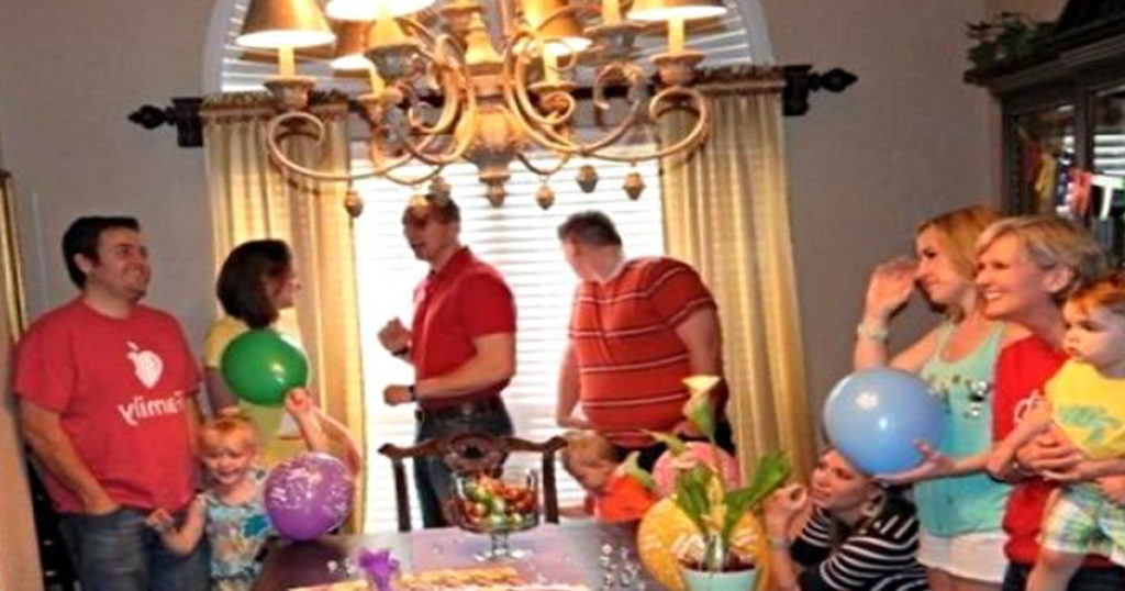 Муж узнал о неверности жены и организовал ей вечеринку-сюрприз
